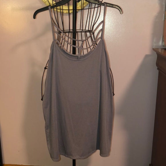 Tops - PRICE FIRM🇺🇸NWOT-Basic Women’s Tank Top🇺🇸